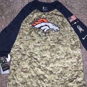 Women’s Broncos Tee